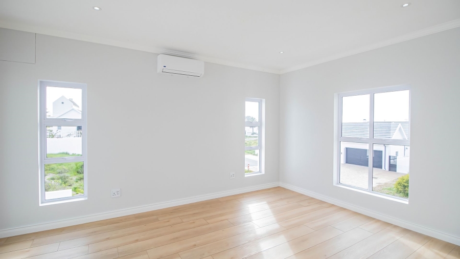 3 Bedroom Property for Sale in Shelley Point Western Cape